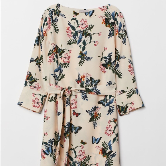 H&M Dresses & Skirts - Natural Light floral dress